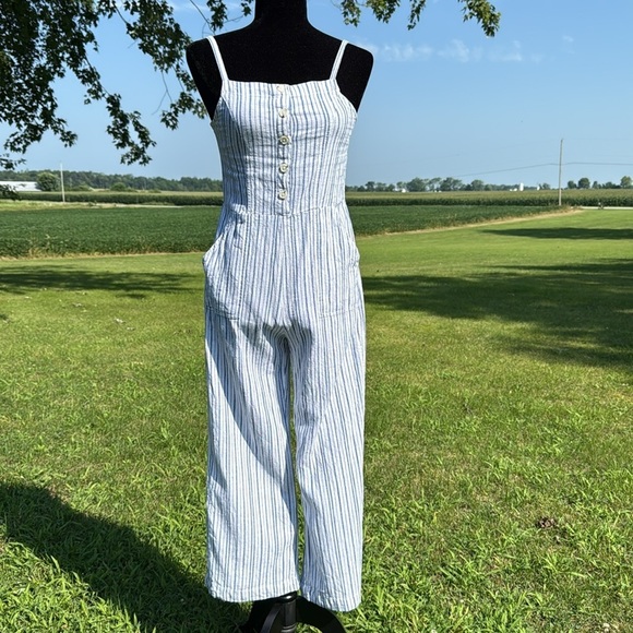 Old Navy Linen Blend Spaghetti Strap Striped Smocked Women’s XS Pocket Jumpsuit - Picture 2 of 8